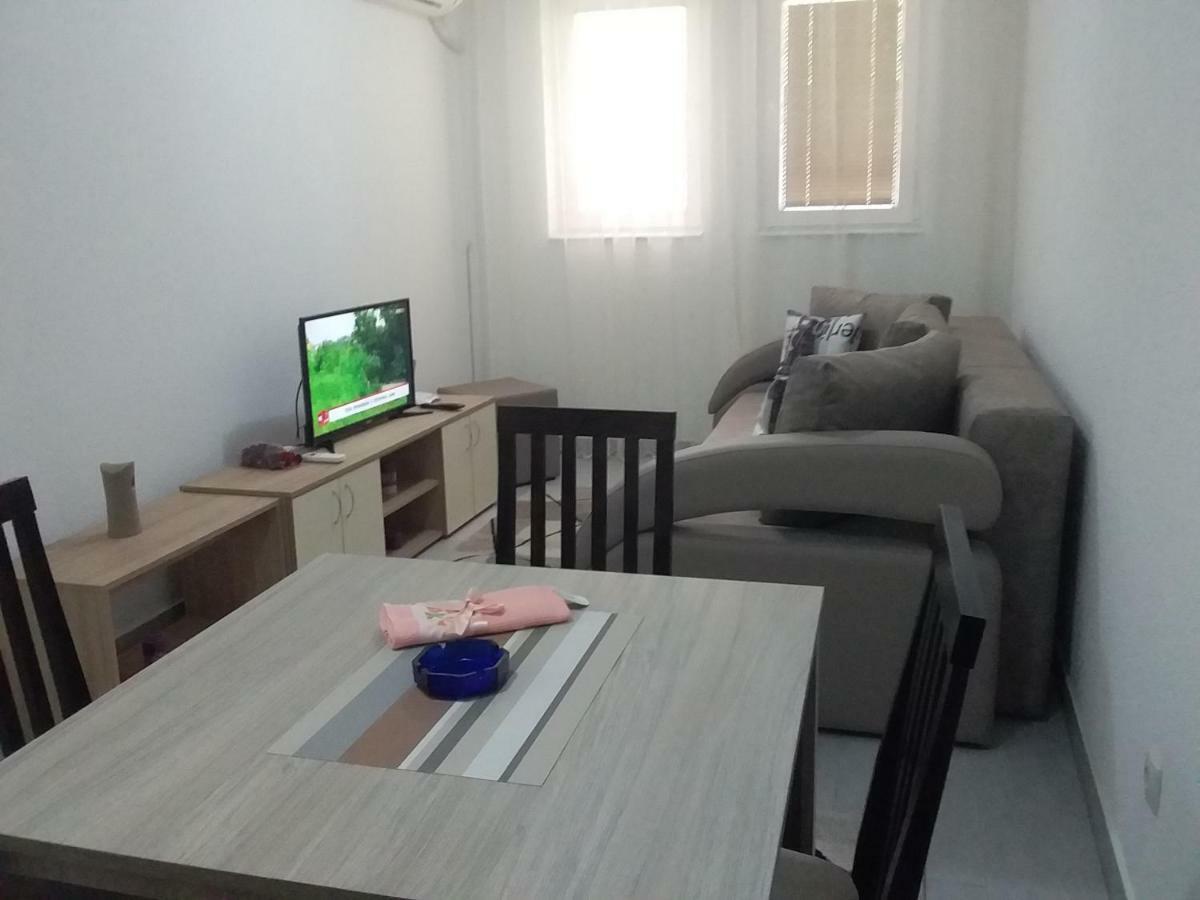 Apartman Jevtić 1 Gornja Toplica Bagian luar foto